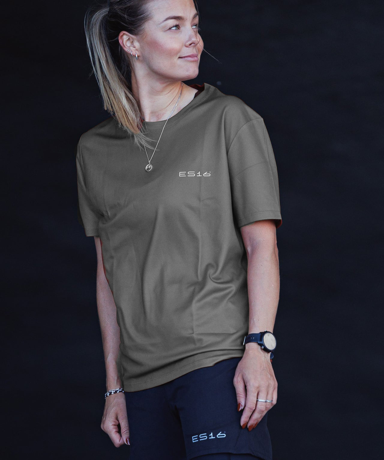 ES16 Basic T-shirt - Grijs.