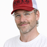 ES16 Cap Dieprood+wit mesh.